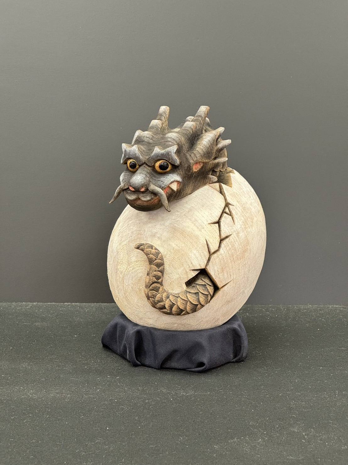 Baby Black Dragon / 赤ちゃん黒龍