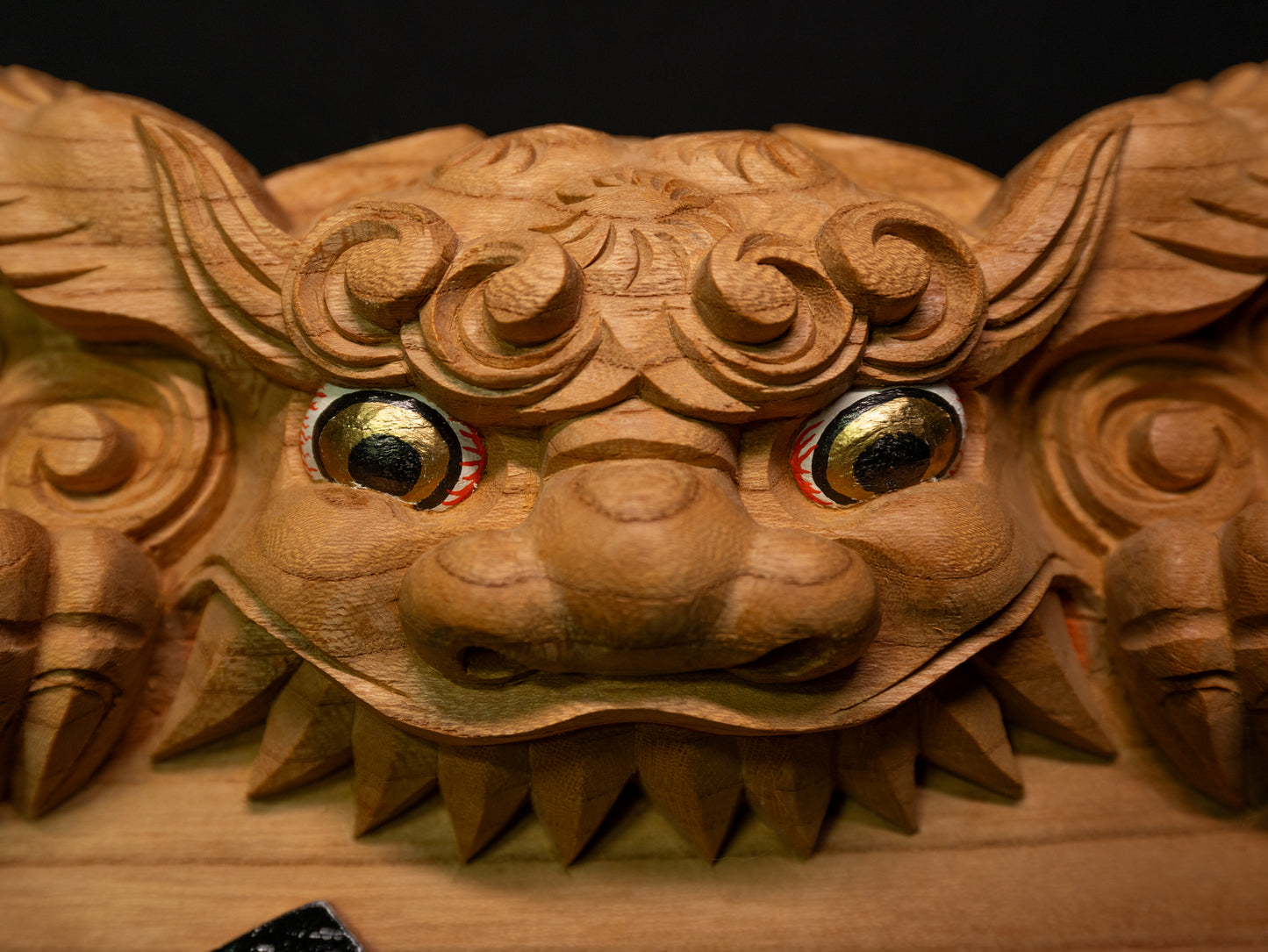 獅噛表札（台付） / Shishigami Nameplate (With Base)