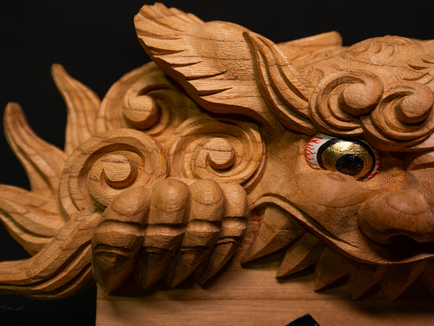 獅噛表札（台付） / Shishigami Nameplate (With Base)