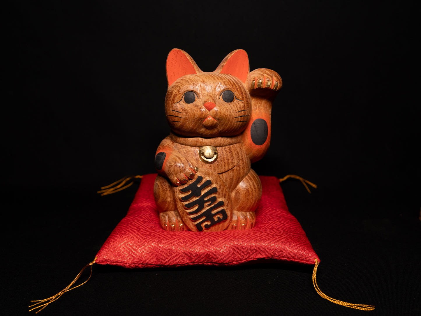 良縁招き猫 / Good Fortune Beckoning Cat