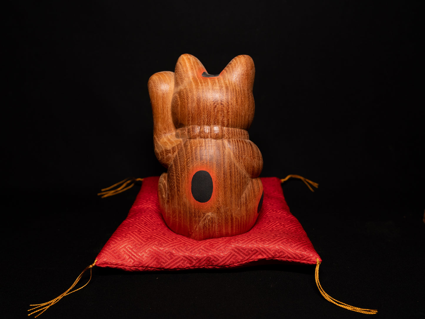 良縁招き猫 / Good Fortune Beckoning Cat