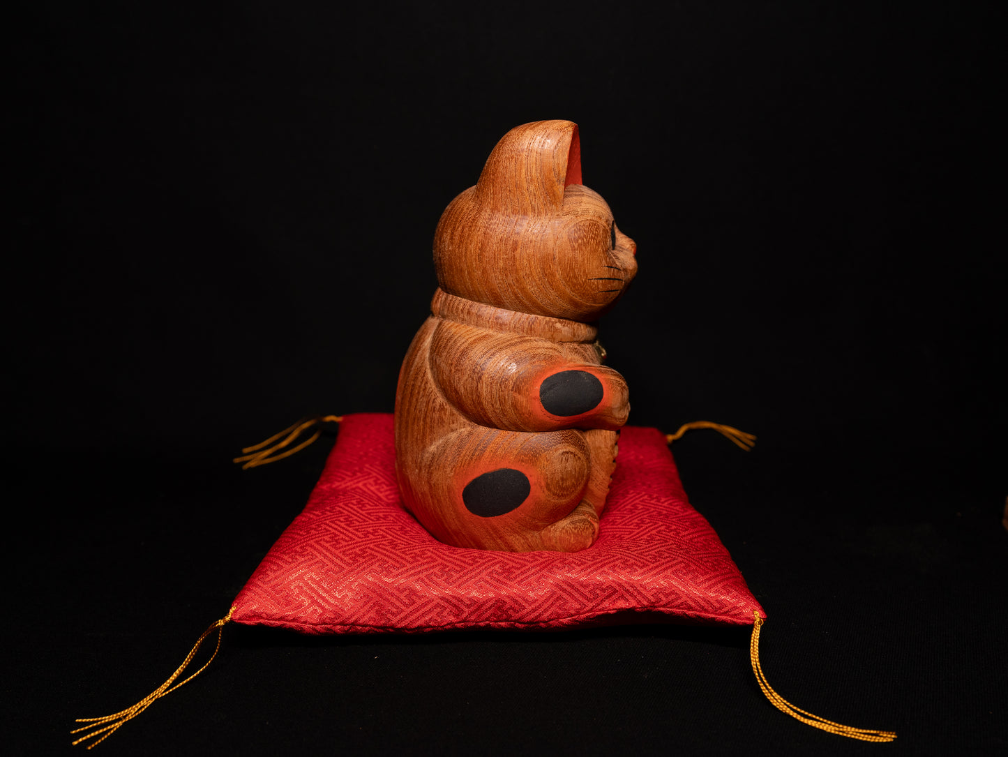 良縁招き猫 / Good Fortune Beckoning Cat